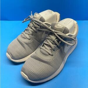 Nike Women's Tanjun  Gray White Athletic Running Shoes Sneakers Size 7
